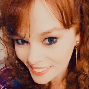 Meet your Posher, Paula